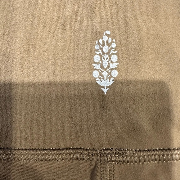 FP Movement Never Better Tan 7/8” Leggings Excellent Cond. Size XS - Picture 5 of 7